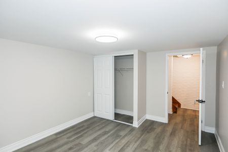 For Lease - 382 Allgood Street, Richmond Hill, Ontario - Photo 2