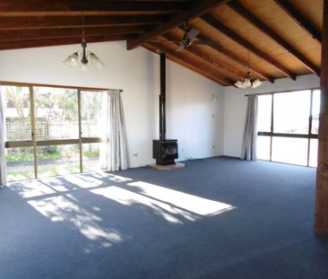 Fantastic Family Home – Western Heights - Photo 5