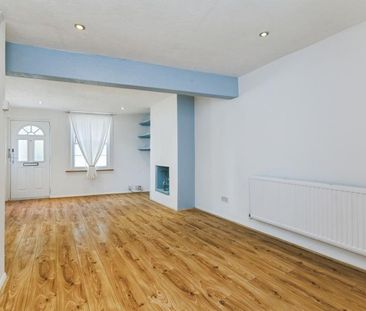2 bedroom house to rent Brighton Road, Surbiton, KT6 - Photo 2