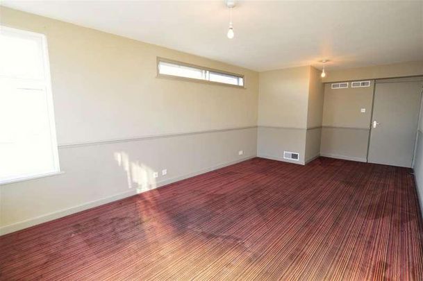 Isobel House, Staines Road West, Sunbury-on-thames, TW16 - Photo 1