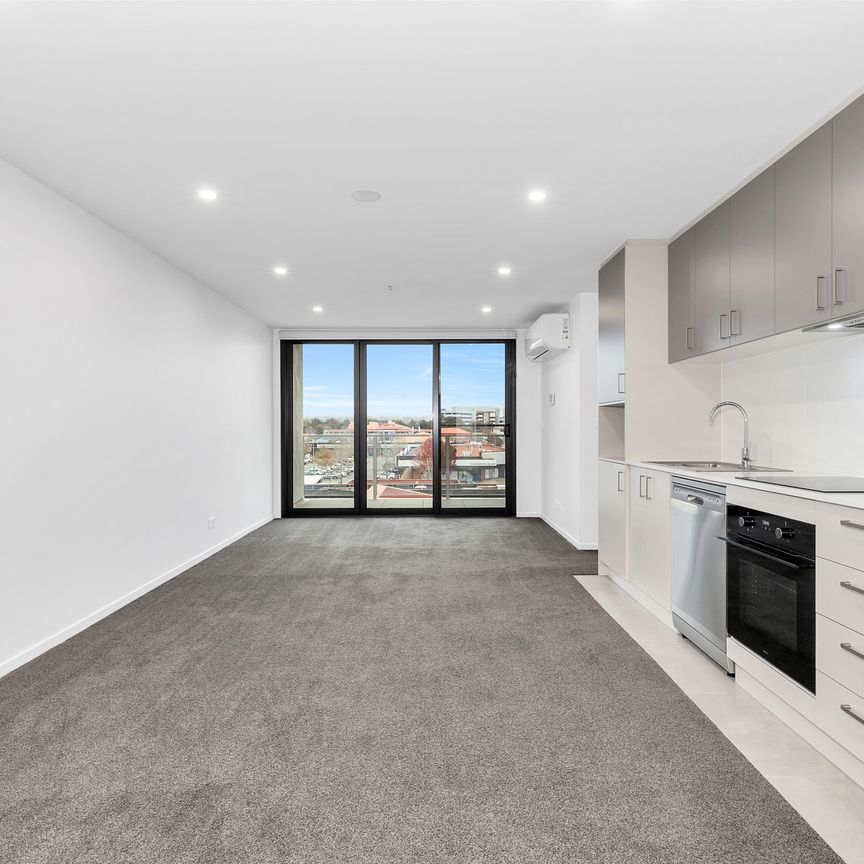 Location. Amenities. Waterside living. - Photo 1