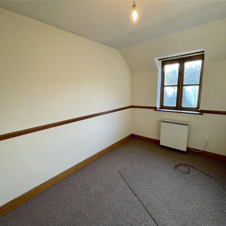 3 bedroom end of terrace house to rent - Photo 1