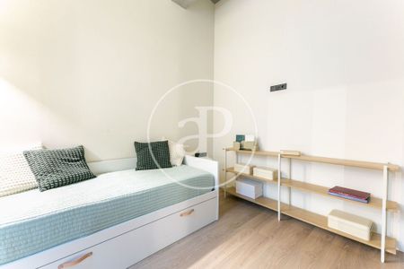 2 bedroom luxury Flat for rent in Barcelona, Spain - Photo 2