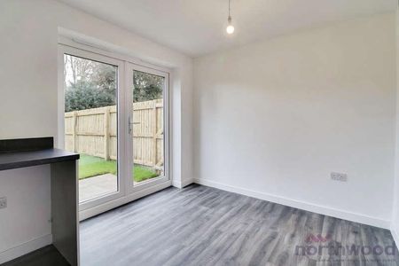 Holly Drive, The Heath, Sandbach, CW11 - Photo 2