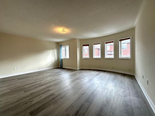 For Lease - 1171 Mctavish Drive, Newmarket, Ontario - Photo 1