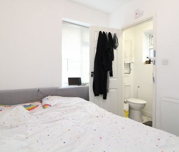 Coventry Road, Southampton - Photo 2