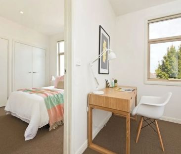 Unit 1/393 Nepean Highway, Mordialloc. - Photo 1