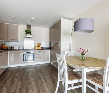 2 bedroom apartment to rent - Photo 1