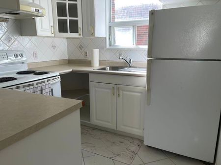 For Lease - 106 Virginia Avenue, Toronto, Ontario - Photo 4