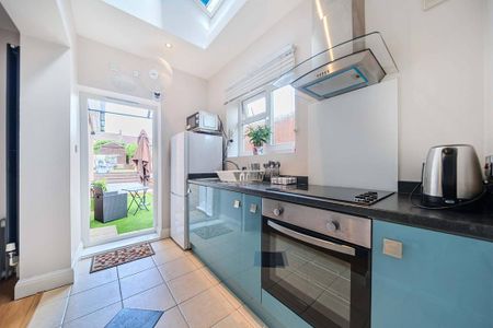 Studio to rent - Photo 3