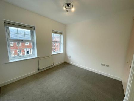 3 bedroom terraced house to rent - Photo 2