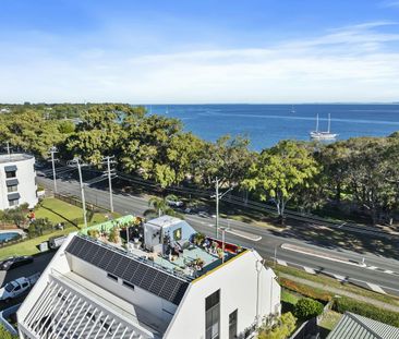 WATERFRONT PENTHOUSE - Photo 3