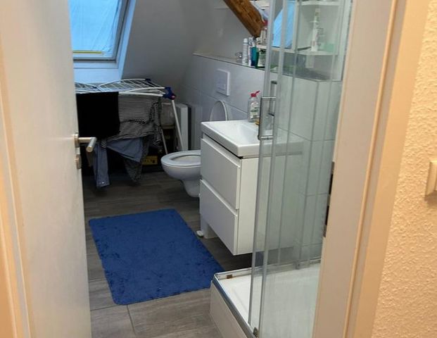 2-Zimmer-Dachgeschosswohnung in Essen-Holsterhausen - Foto 1