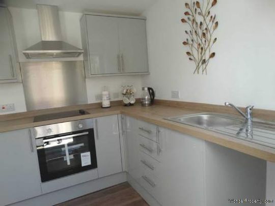 2 bedroom property to rent in Eastbourne - Photo 1