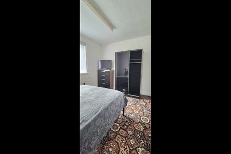 Room in a Shared House, Brooks Avenue, E6 - Photo 4