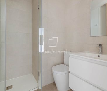 Exclusive 330-square-meter duplex penthouse for rent, featuring a s... - Photo 3