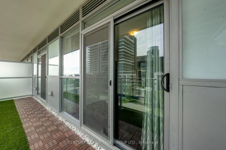 33 Shore Breeze Drive #407 - Photo 4
