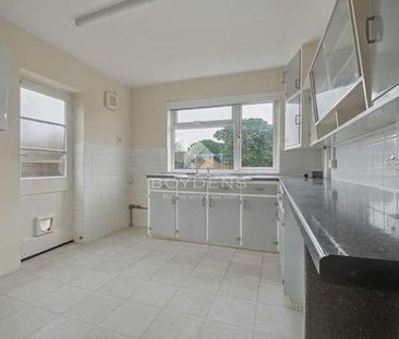 Rush Green Road, Clacton On Sea, CO16 - Photo 4