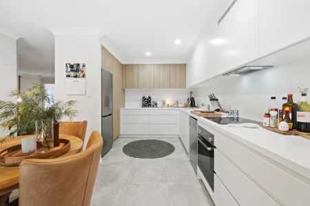 Recently Renovated Unit in Prime Location - Photo 5