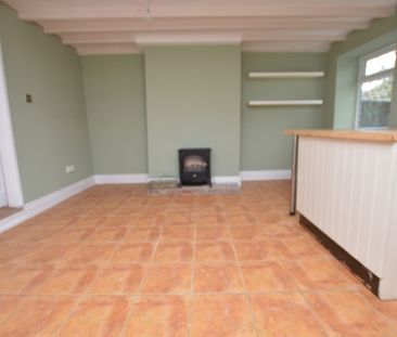 2 Bedroom Terraced House - Photo 5