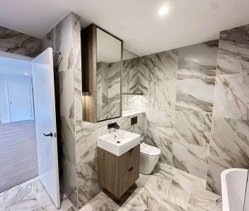 Brand New Luxury and Light filled 2 bedroom apartment in Green Square - Photo 5