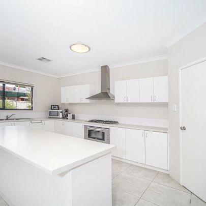 Seriously Large Home, Great Value for the Price! - Photo 1