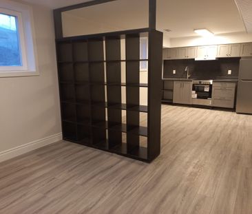 For Lease - 8 Clareville Crescent Unit# Lower, Toronto, Ontario - Photo 2