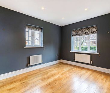 A beautifully presented detached four bedroom family home. - Photo 4