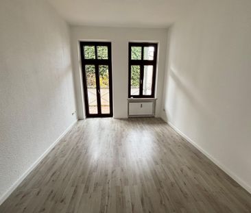 Charmante Altbauwohnung mit Stuckelementen und modernem Komfort - Foto 1