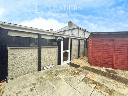 3 bedroom semi-detached house to rent - Photo 4