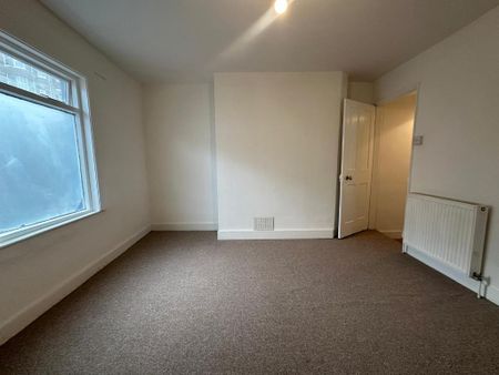 2 Bedroom Terraced To Rent - Photo 2