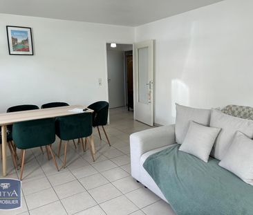 Location Appartement 3 pièces 69m² AMIENS 80090 - Photo 3