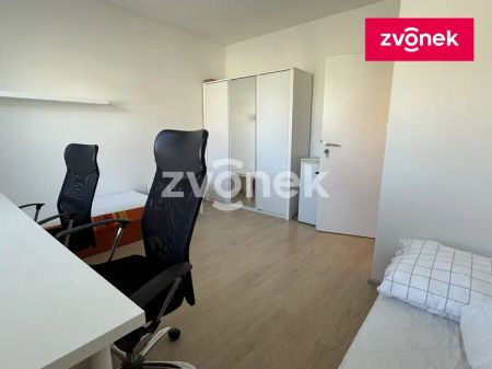 Pronájem lůžka pro muže - studenta, pěkné a příjemné bydlení v RD Štefánikova - Photo 2