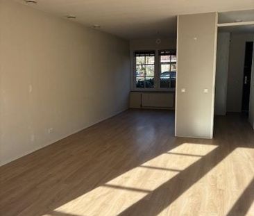 Huis te huur: S. Hoogewerffstraat 10 1223 HW Hilversum - Photo 1