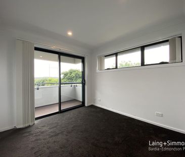 Modern One Bedroom Granny Flat | Detached | Perfect Location - Photo 6
