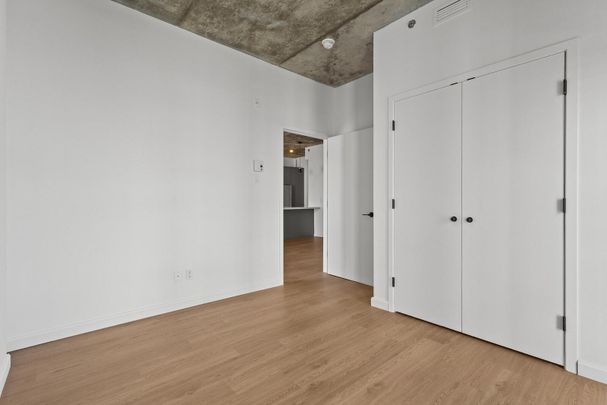 230 Boulevard Harwood - Photo 1