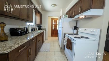 Updated Ranch with Garage in Fountain Bleu - Photo 4