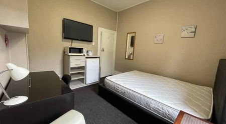 Spacious Fully Furnished Studio Room - Photo 5