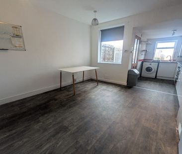 Lower Regent Street, Beeston, NG9 2DD - Photo 3