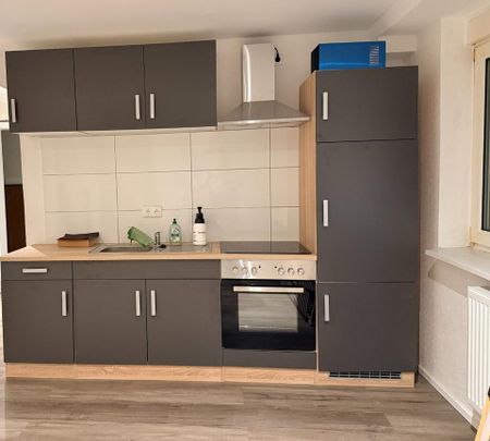 Renovierte 1-Zimmerwohnung mit Küche & Terrasse - Photo 2