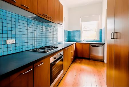 2 Bed, 1 Bath - Photo 5