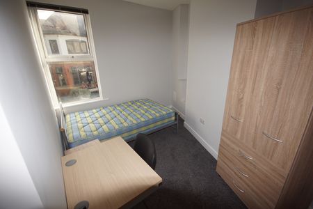 4 Bed Flat, Lower Redland Road, BS6 - Photo 2