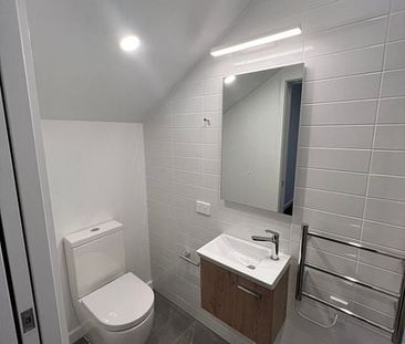 Chic Te Aro Townhouse w/ Utilities! - Photo 6
