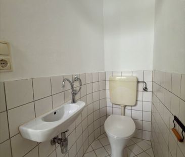 UNBEFRISTETE, GEPFLEGTE 2-ZIMMER-WOHNUNG MIT GEMEINSCHAFTSTERRASSE ... - Photo 2