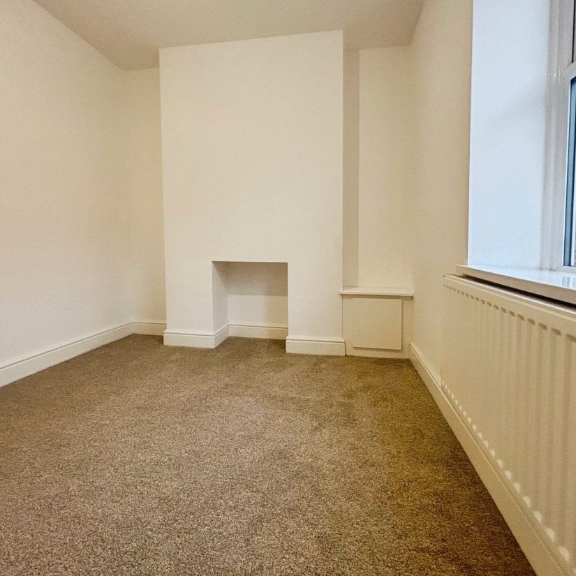 Nantgarw Road, Caerphilly - Photo 1