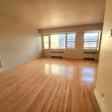 ** Because You Deserve Large 2bed 1.5bath, Concrete Building, CDN, UDM - Photo 1