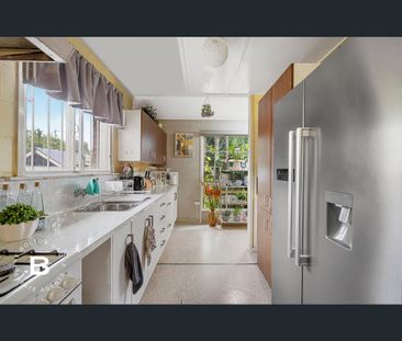 2 Avon Street, Leichhardt, Qld 4305 - Photo 6