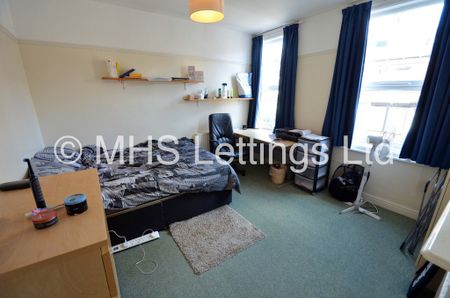 4 Bedroom Mid Terraced House for rent in Mayville Street - Photo 5