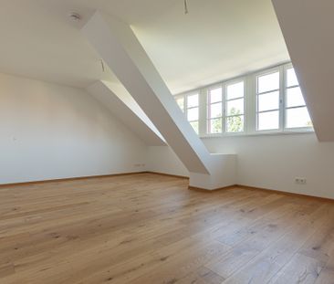 ** Exklusive Dachgeschoss-Wohnung mit Wohlfühlfaktor | Blick ins Gr... - Photo 5