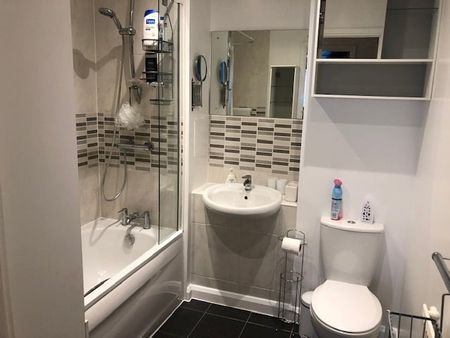 2 Bed Flat, Mill Mead Rd, N17 - Photo 5